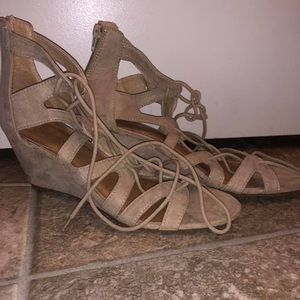 Tan lace up short wedges